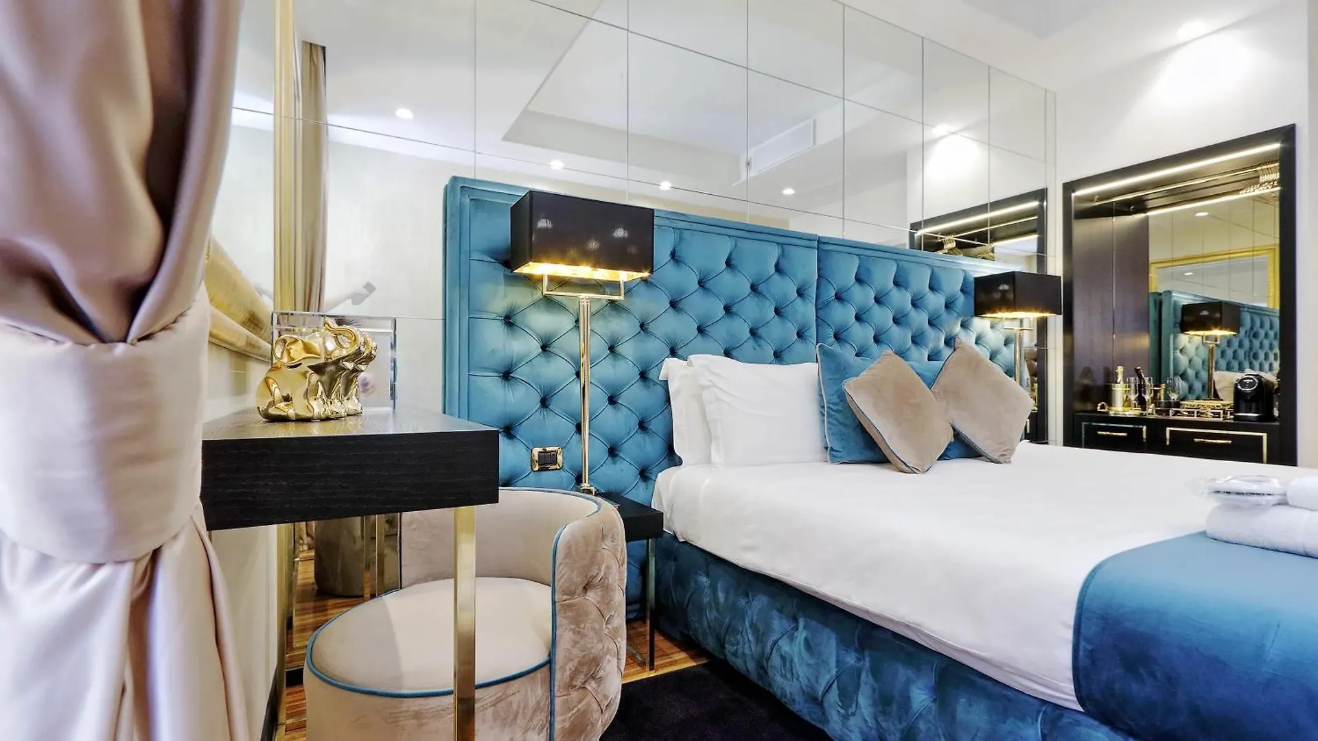 Spanish Gold Edition Rome Apartment