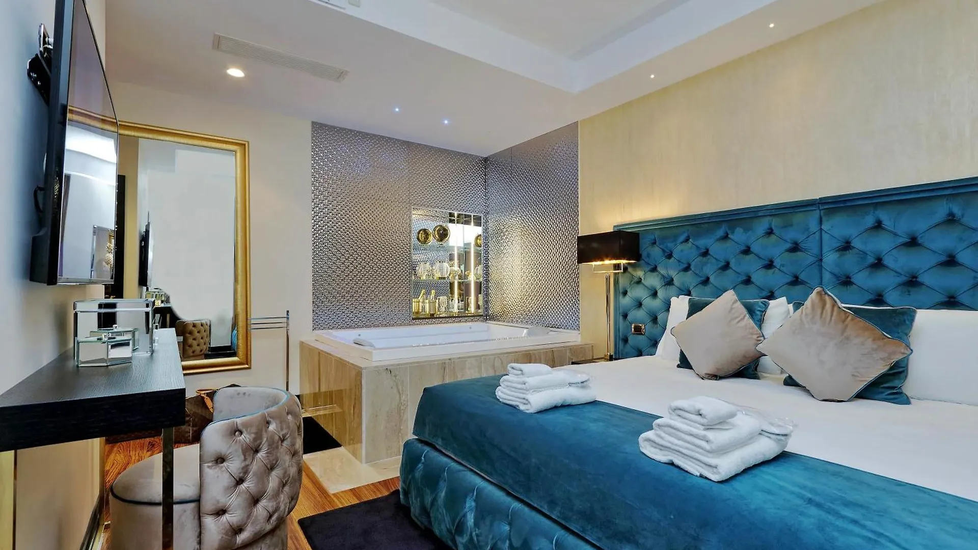 Apartment Spanish Gold Edition Rome